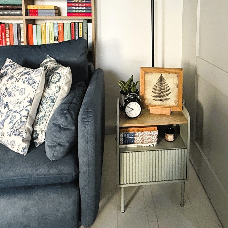 We hid the technology. A system of neodymium magnets inside the wood makes changing the artwork a satisfying ritual. Click. And your interior has a new soul.